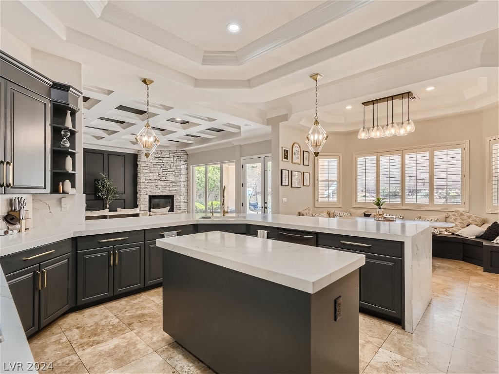 2279 Feathertree Avenue