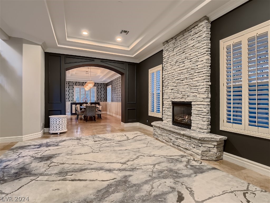 2279 Feathertree Avenue