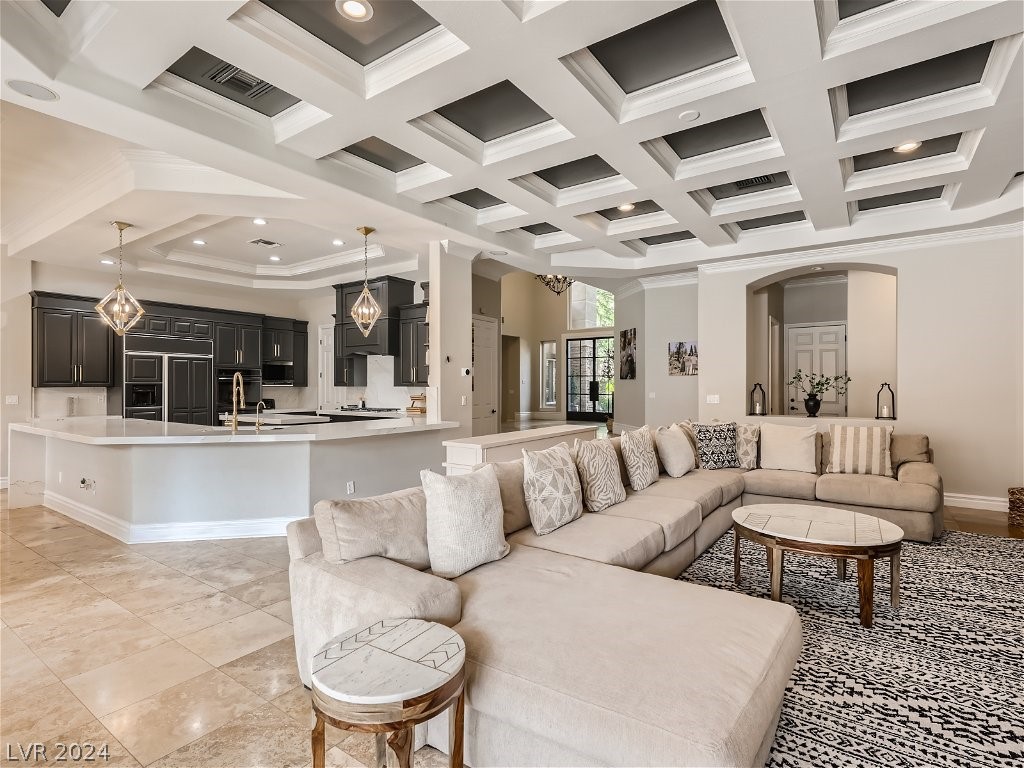 2279 Feathertree Avenue