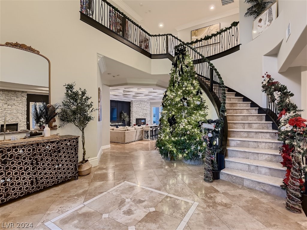 2279 Feathertree Avenue