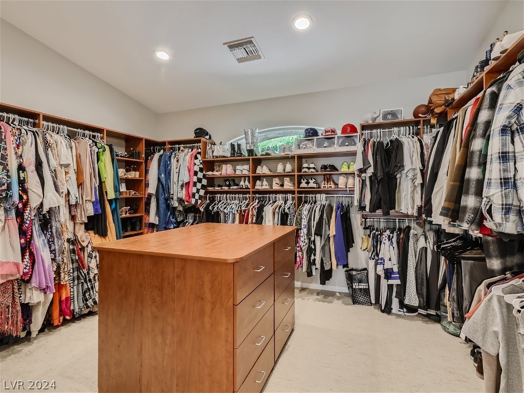 2279 Feathertree Avenue