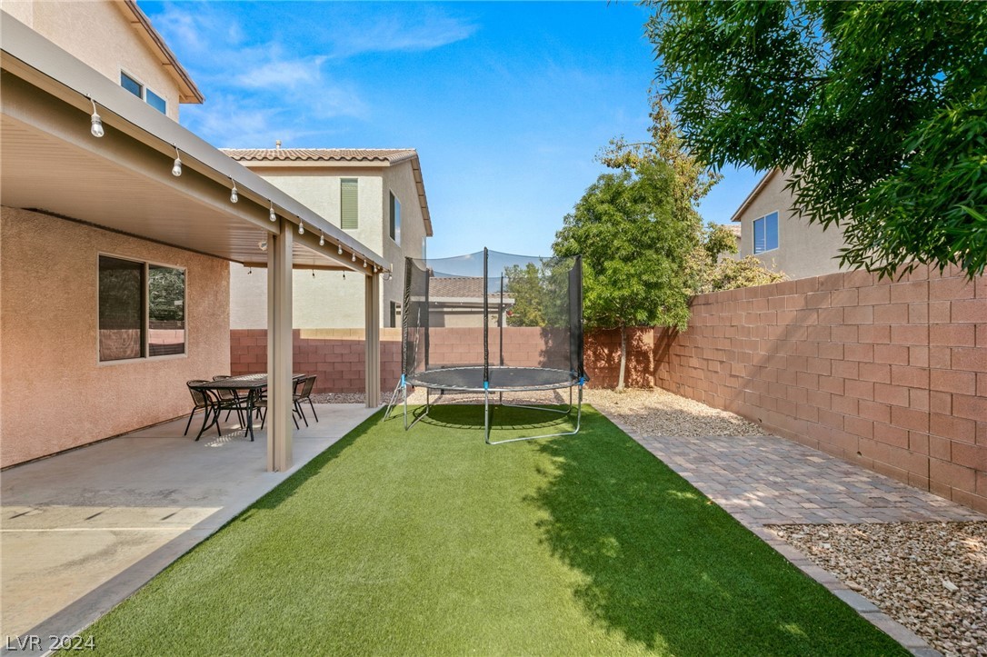 487 Stonegate Meadow Avenue