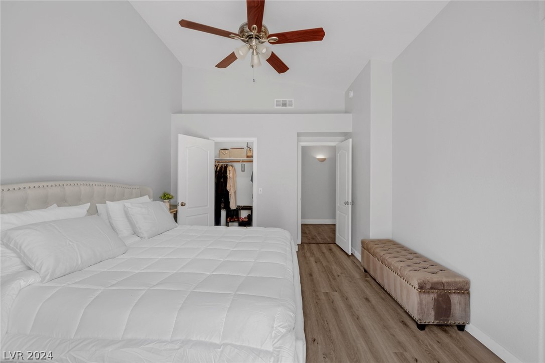 4330 Roaming Breeze Road