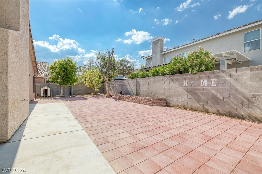 4330 Roaming Breeze Road