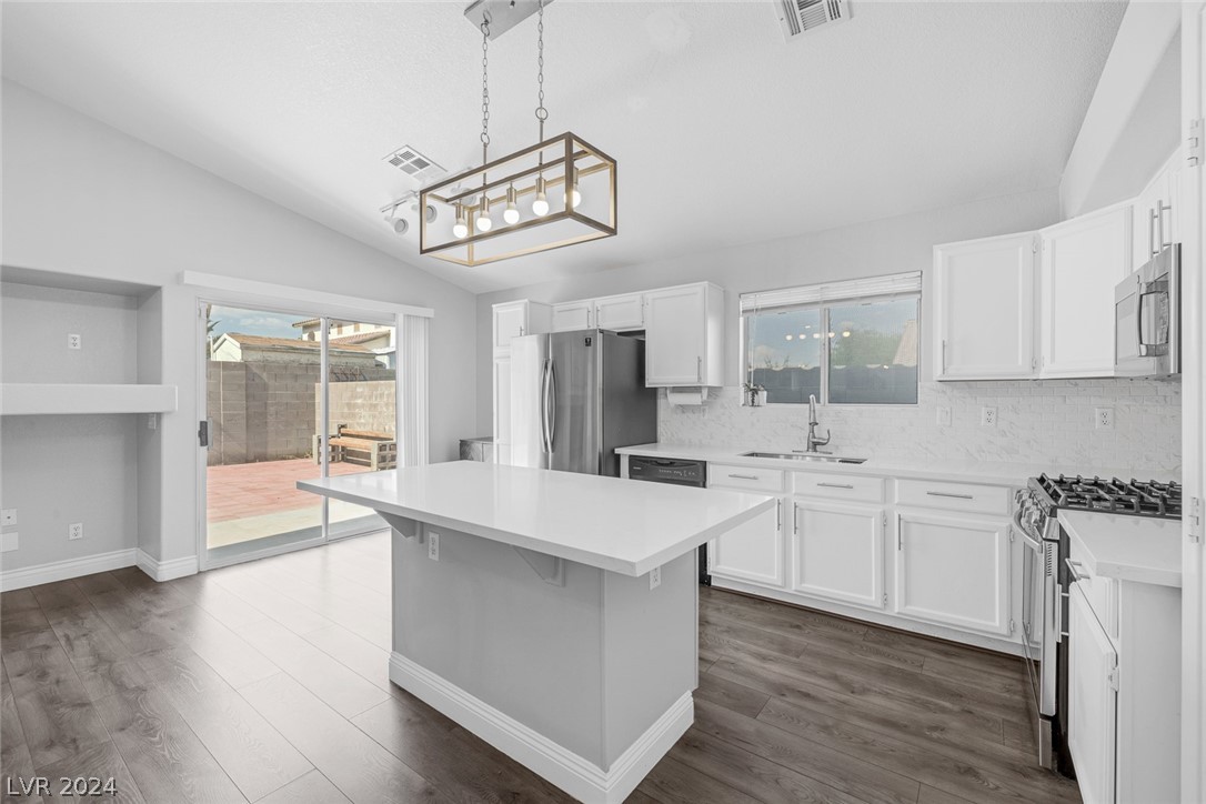 4330 Roaming Breeze Road