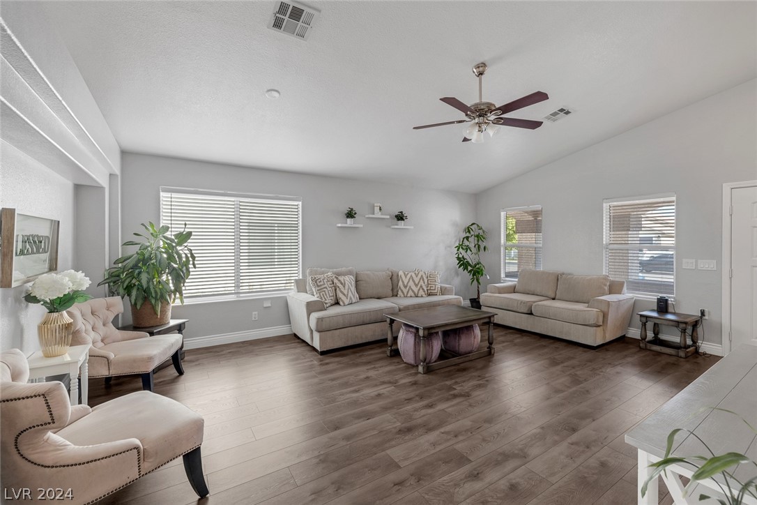 4330 Roaming Breeze Road