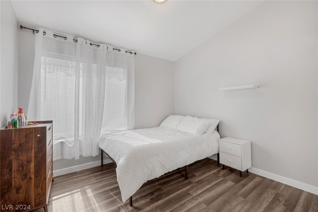 4330 Roaming Breeze Road