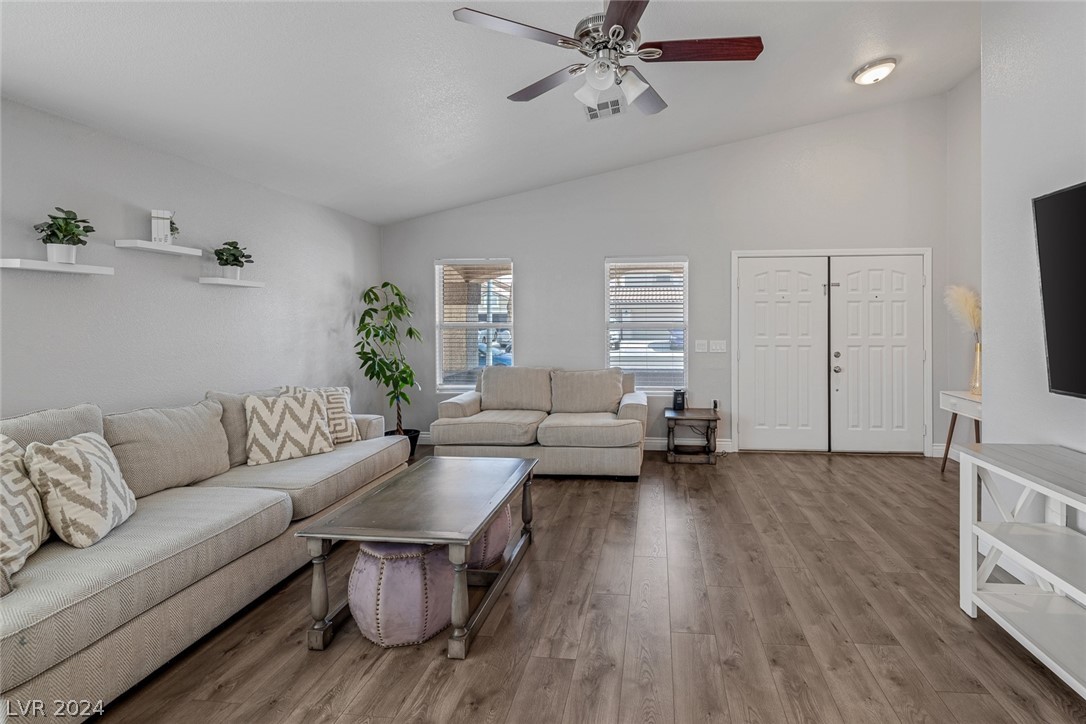 4330 Roaming Breeze Road