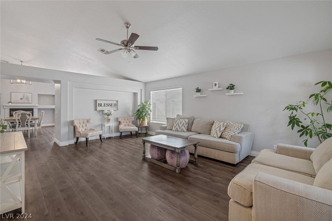4330 Roaming Breeze Road