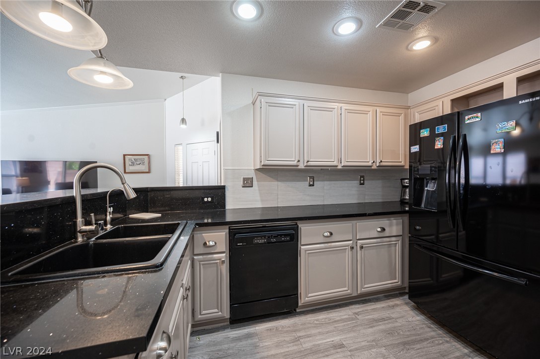1453 Blisworth Court 101