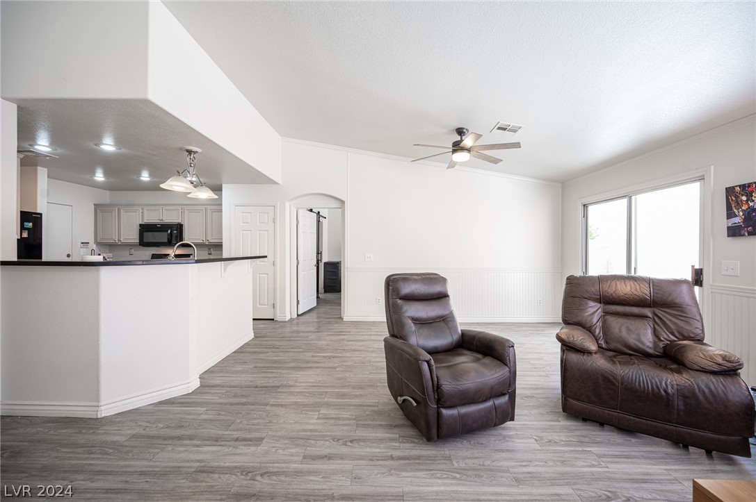 1453 Blisworth Court 101