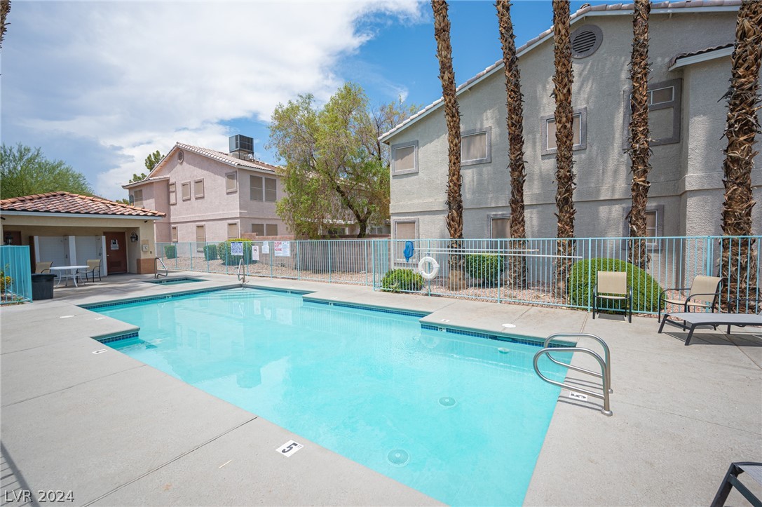 1453 Blisworth Court 101
