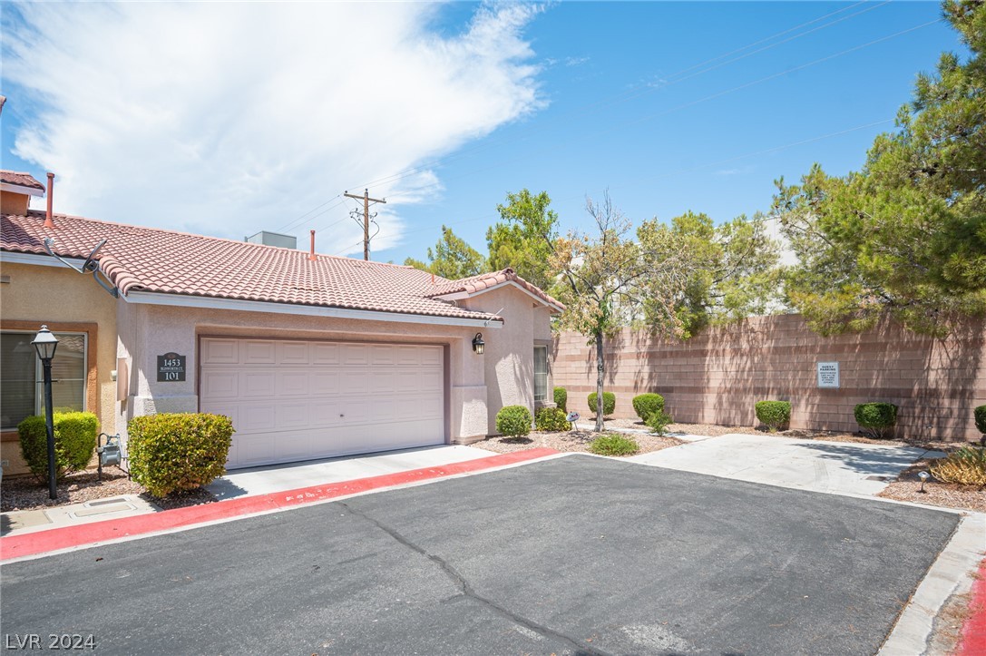 1453 Blisworth Court 101