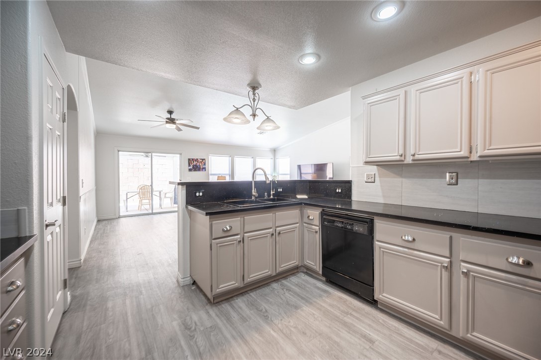 1453 Blisworth Court 101