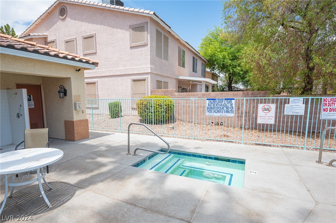 1453 Blisworth Court 101