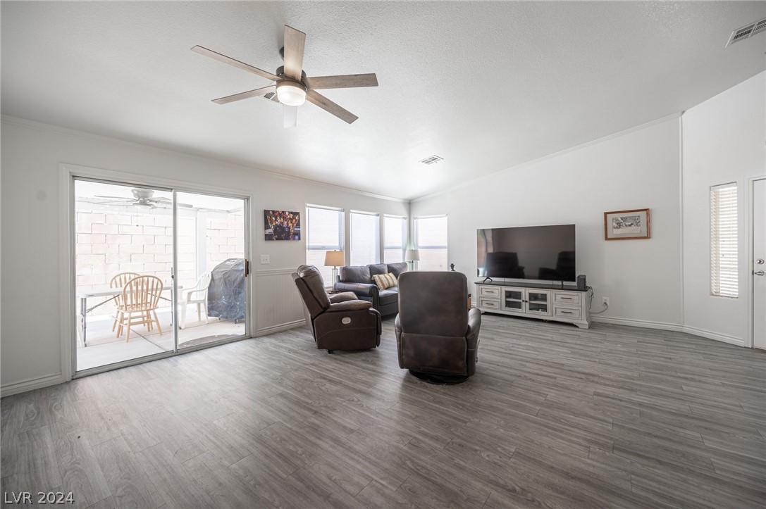 1453 Blisworth Court 101