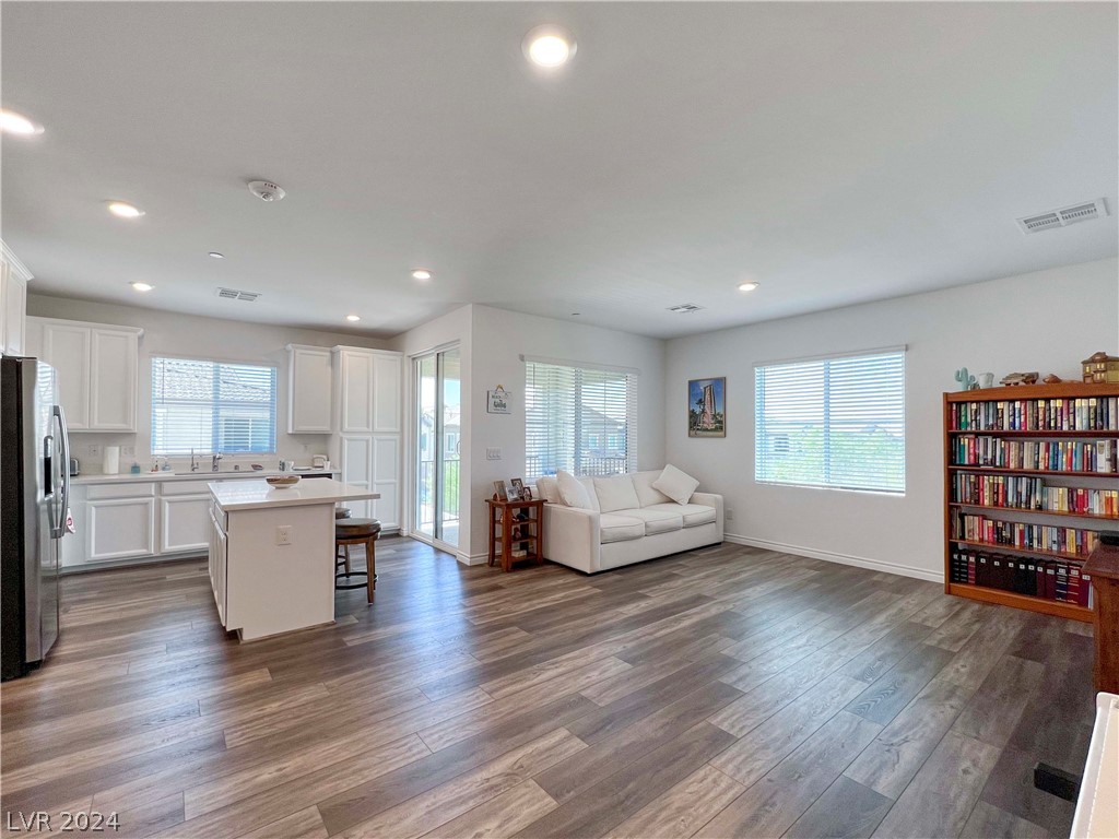 7326 North Decatur Boulevard 1