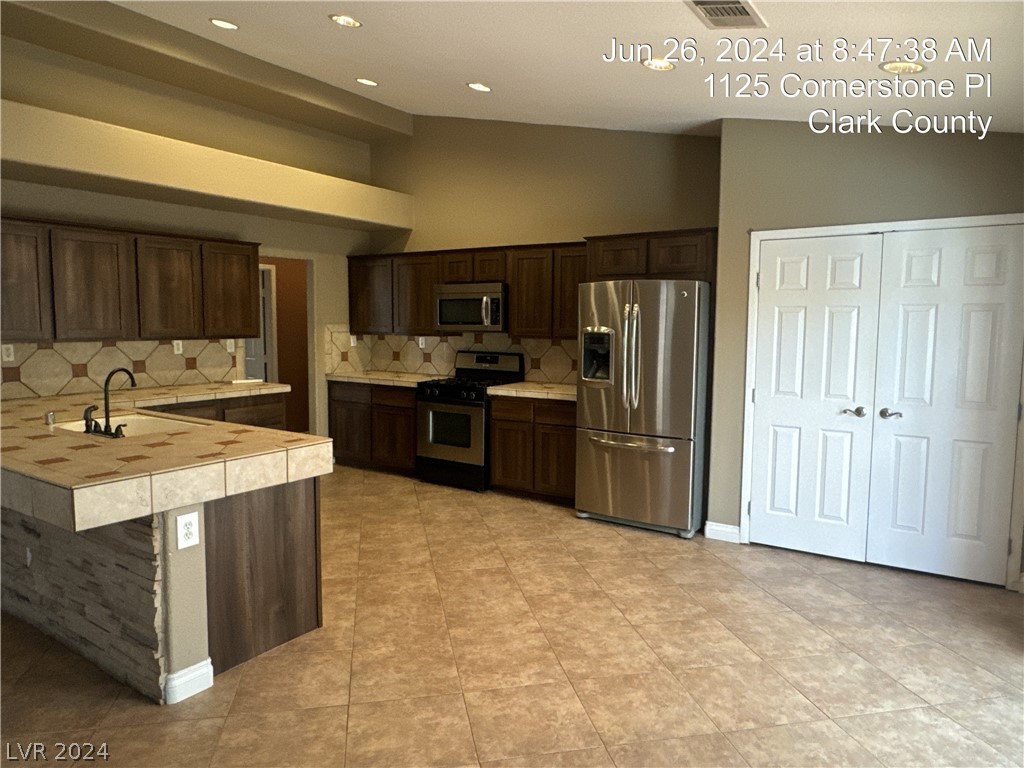 1125 CORNERSTONE Place 0