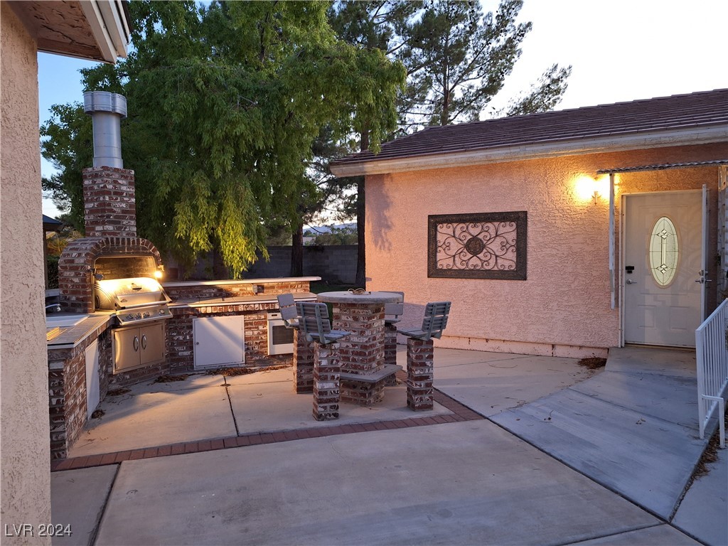 4315 North Bonita Vista Street