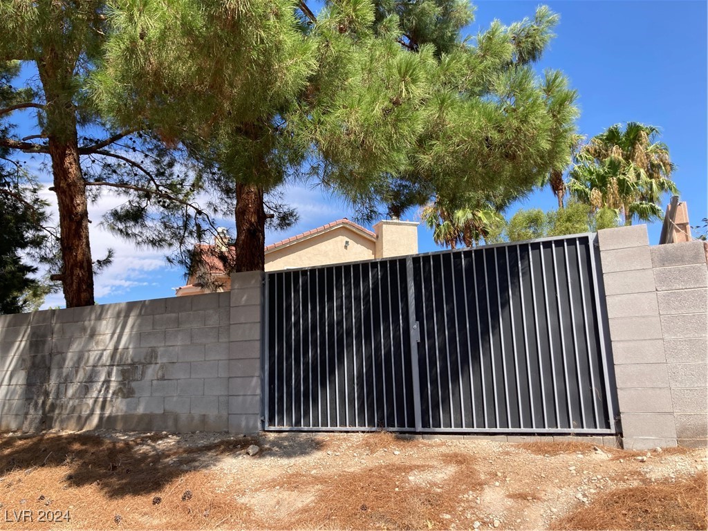 4315 North Bonita Vista Street