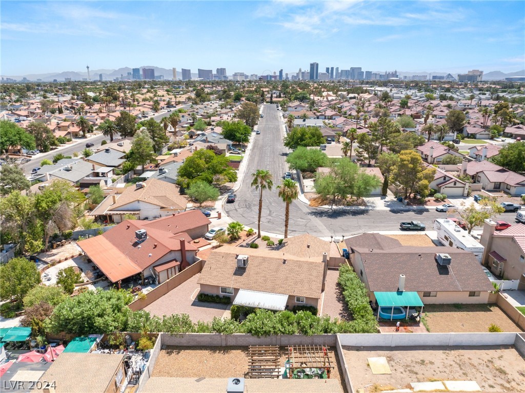 3933 Avocado Drive