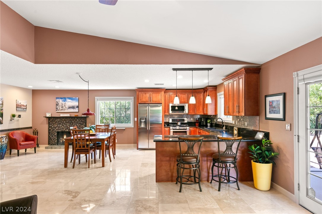 3933 Avocado Drive
