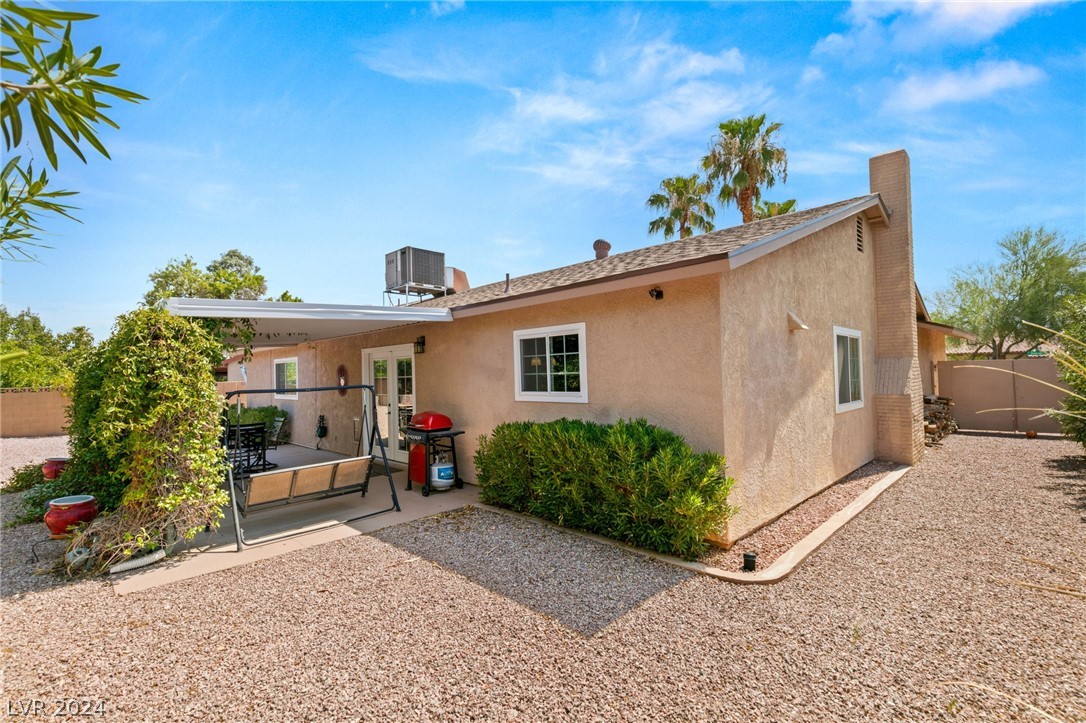 3933 Avocado Drive