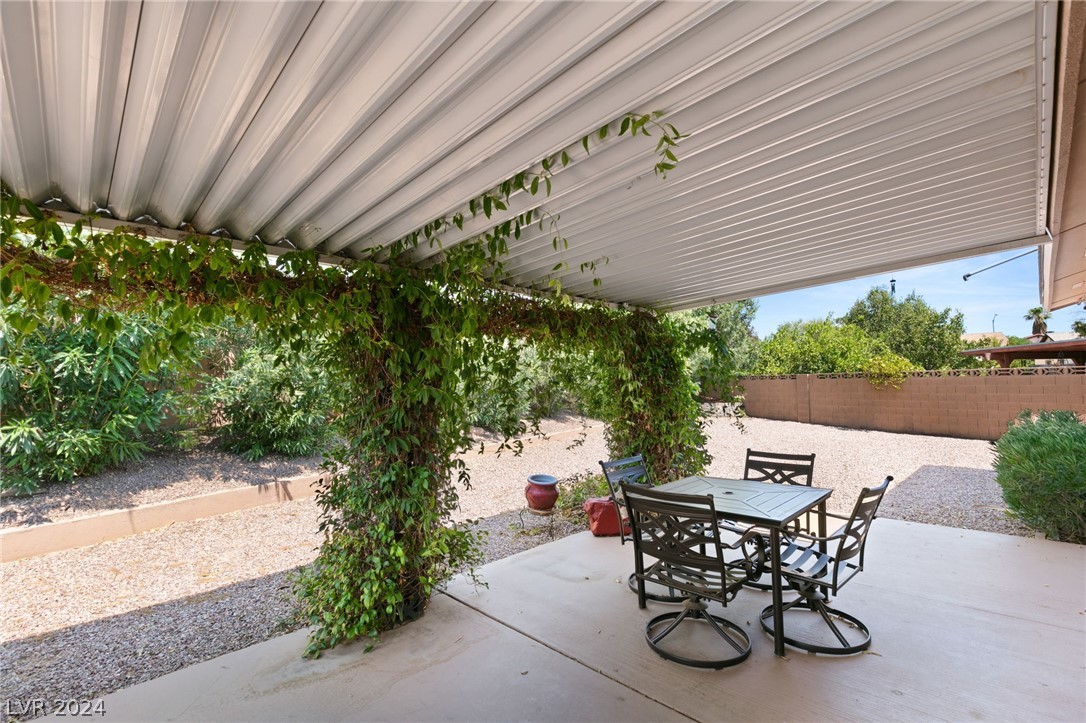 3933 Avocado Drive