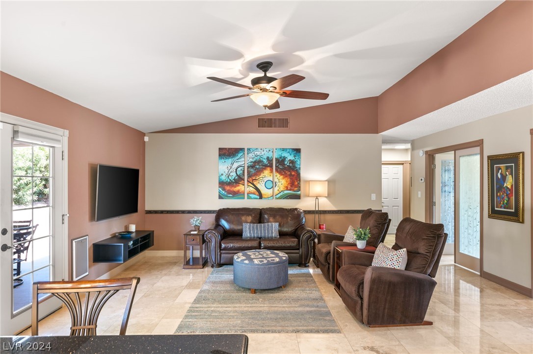 3933 Avocado Drive