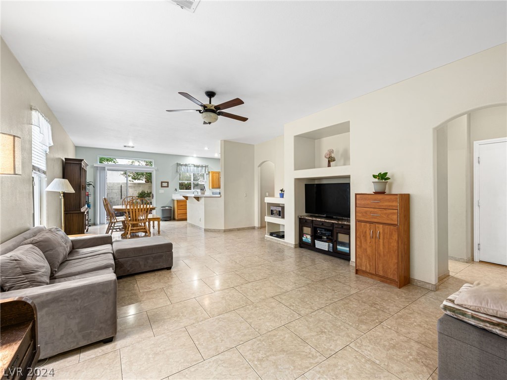 8104 Coral Blaze Court