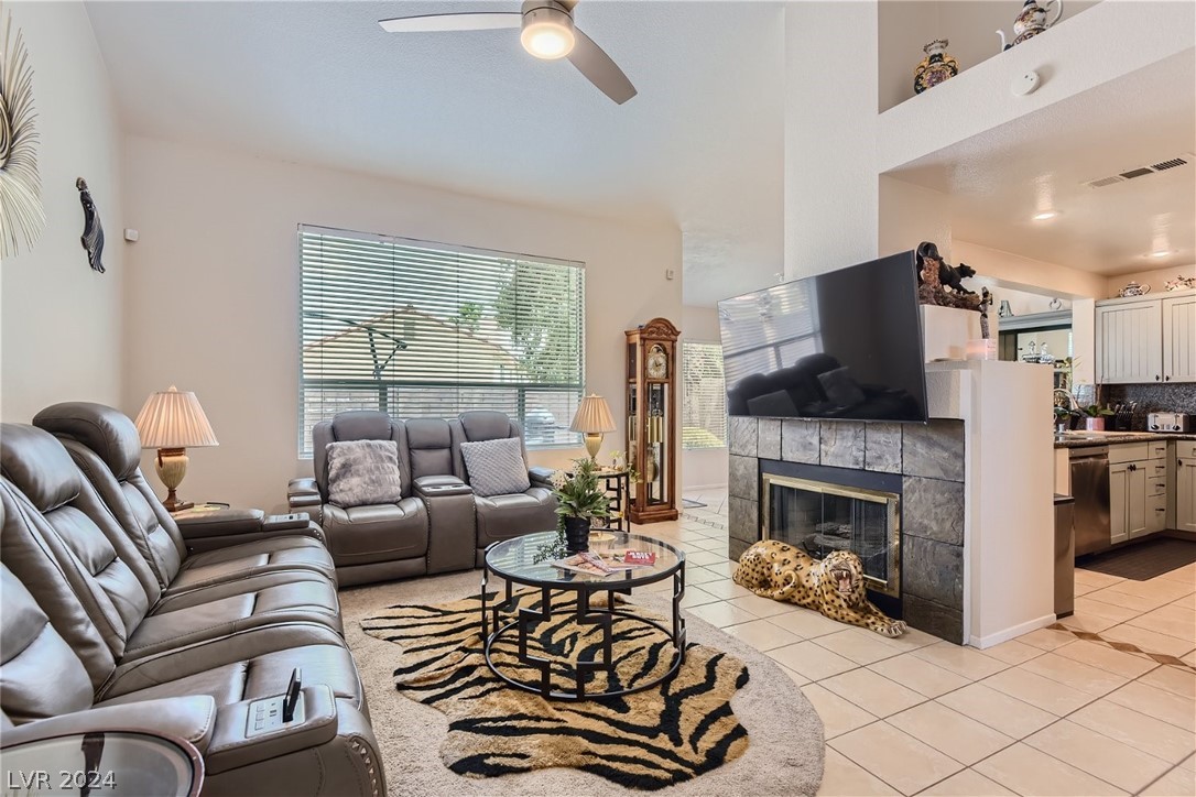 2124 Desert Pines Street