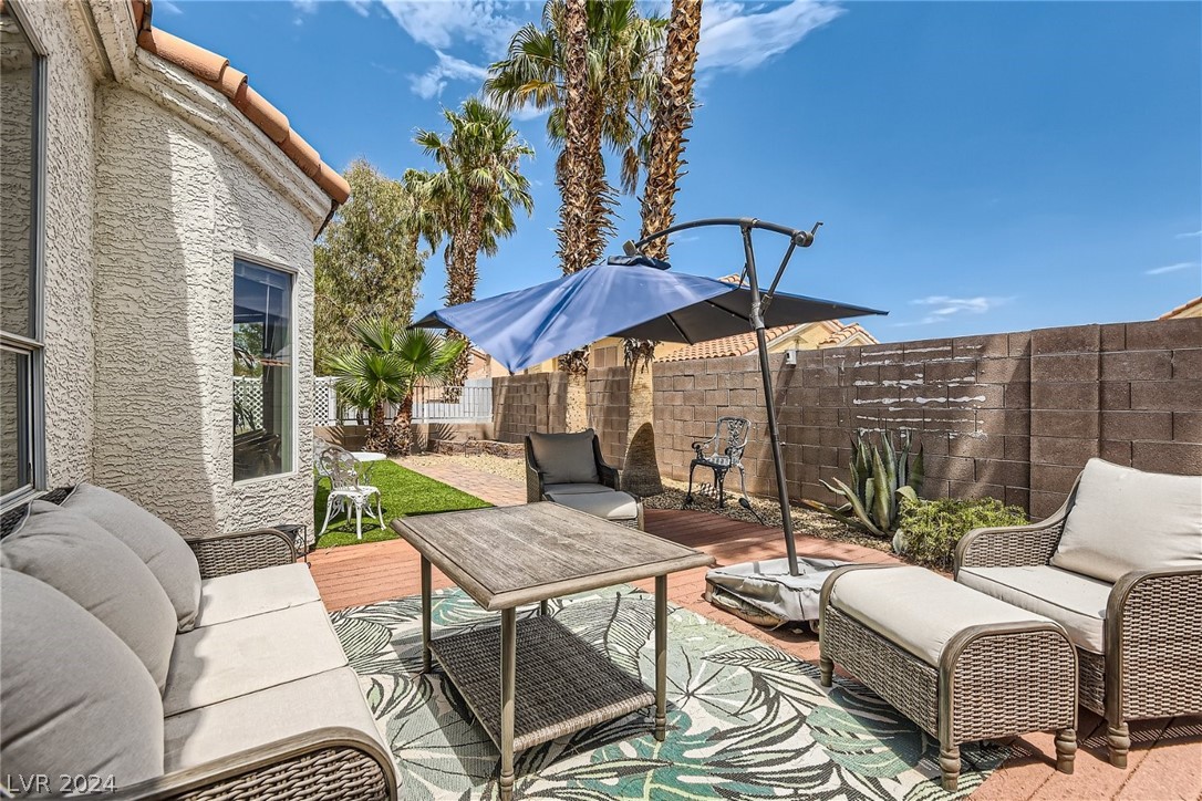2124 Desert Pines Street