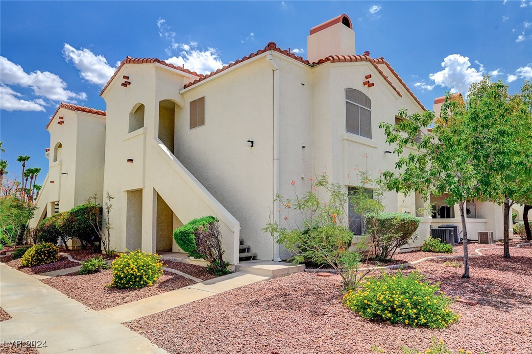 698 South Racetrack Road 621