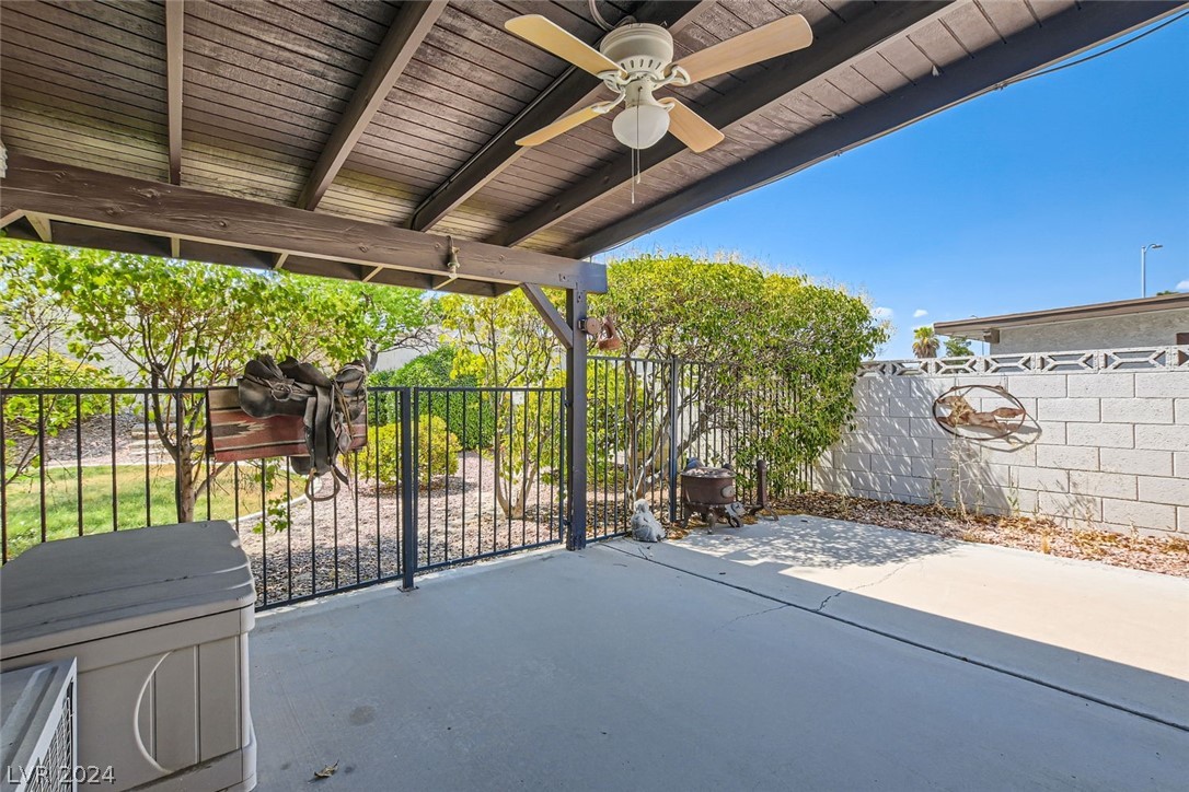 3932 North Torrey Pines Drive