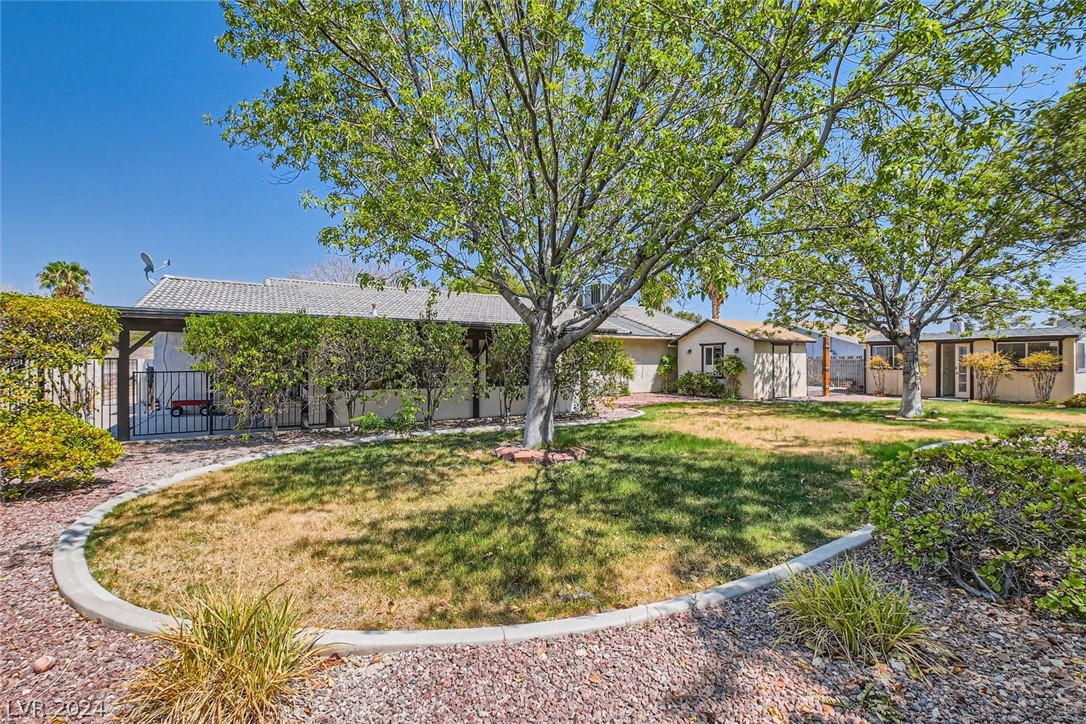 3932 North Torrey Pines Drive