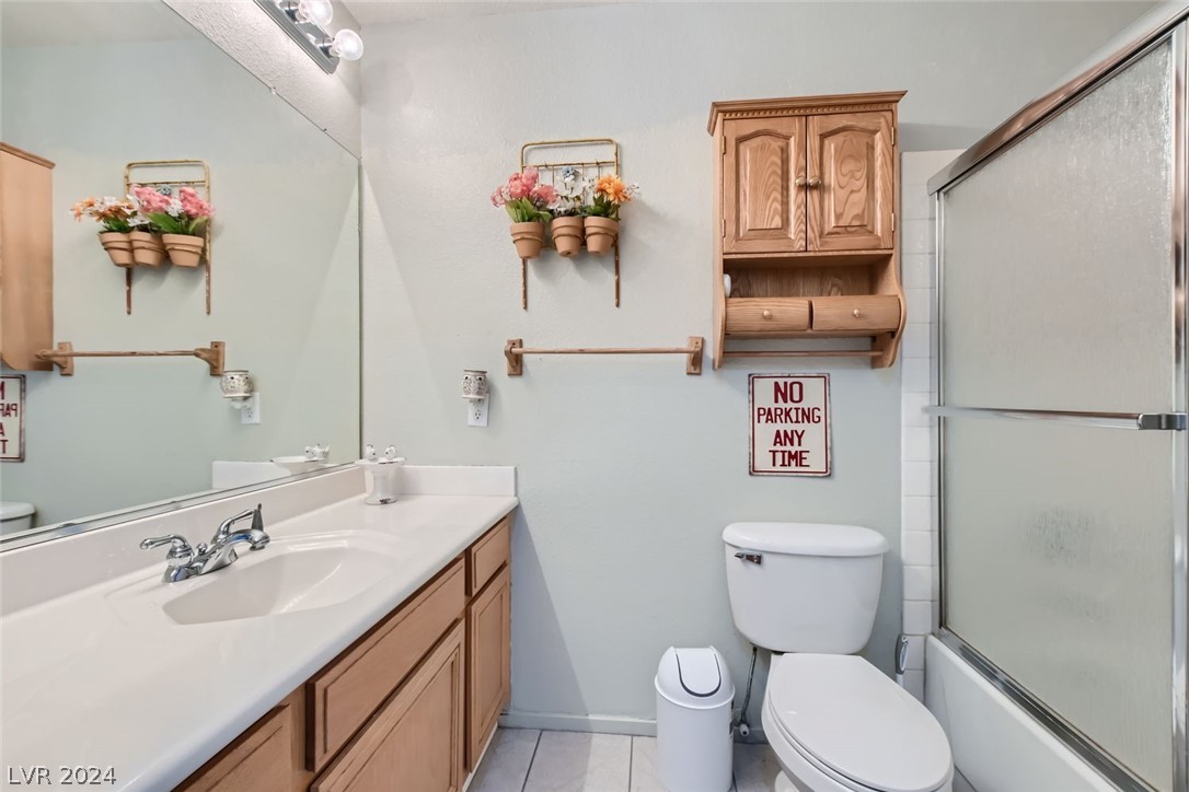 3932 North Torrey Pines Drive