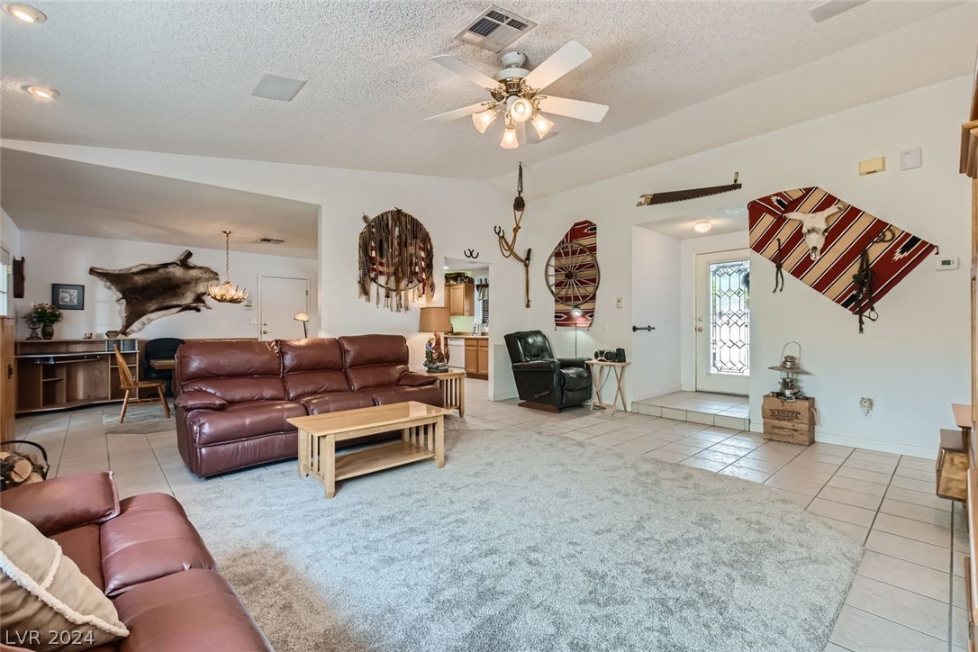 3932 North Torrey Pines Drive