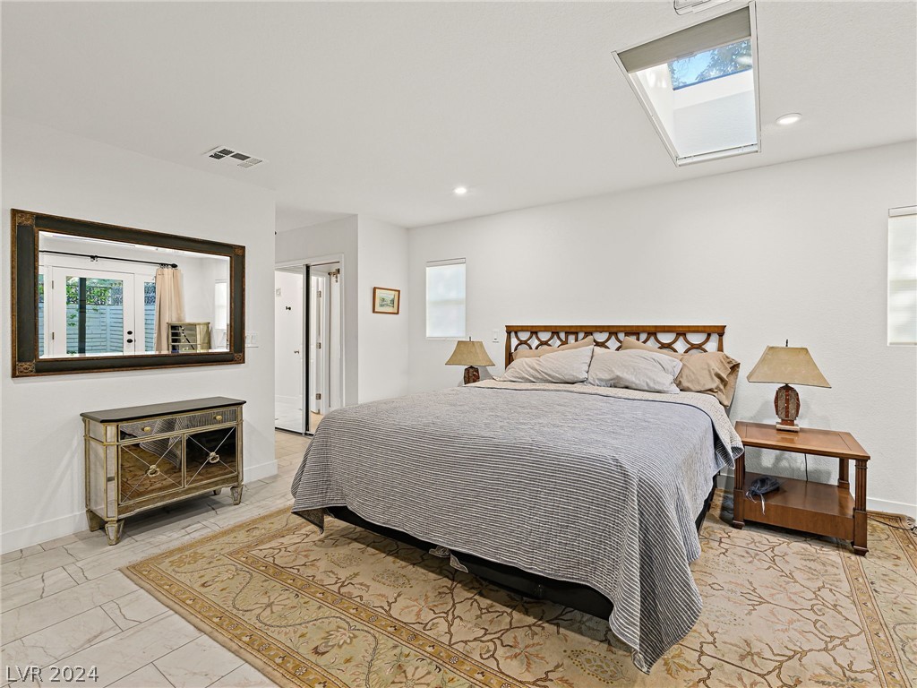 2120 Plaza Del Fuentes