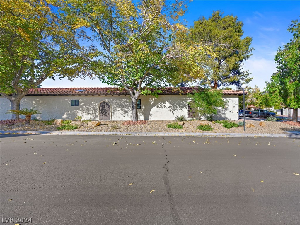 2120 Plaza Del Fuentes