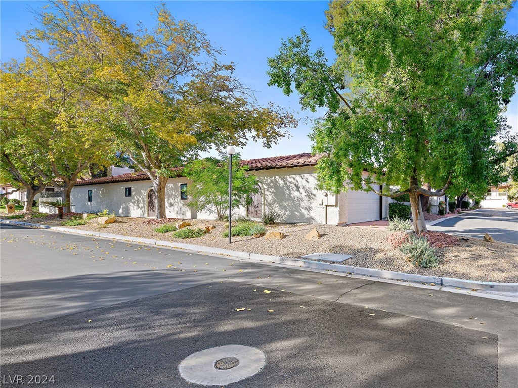 2120 Plaza Del Fuentes