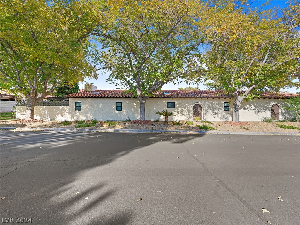 2120 Plaza Del Fuentes