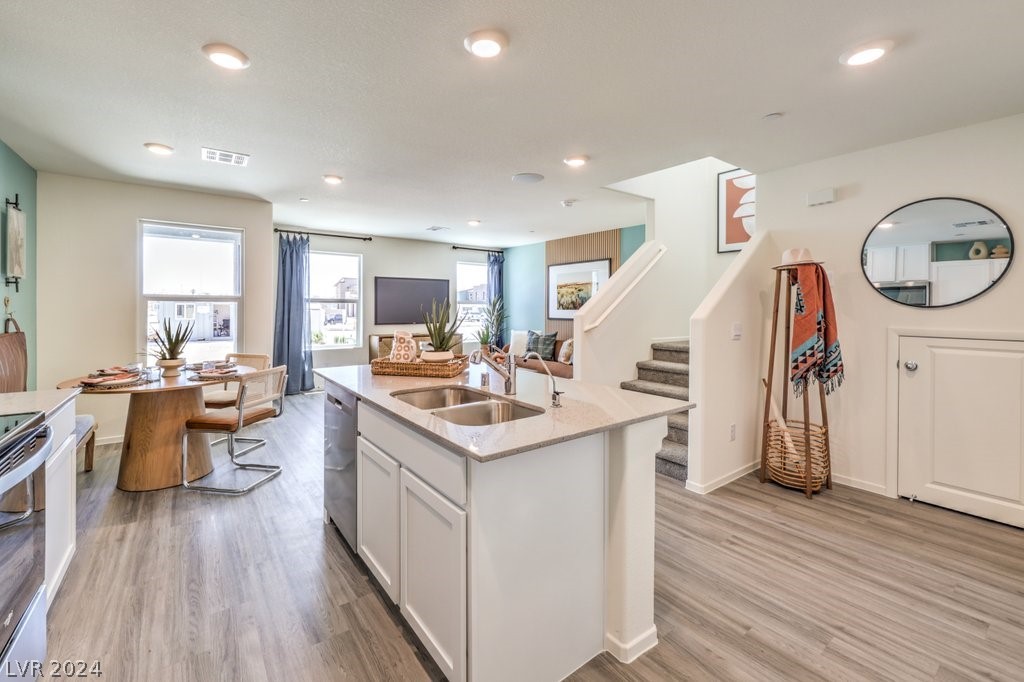 2561 Blue Passion Avenue 45