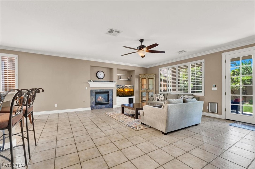 2107 Mooreview Street