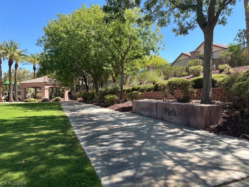 2107 Mooreview Street