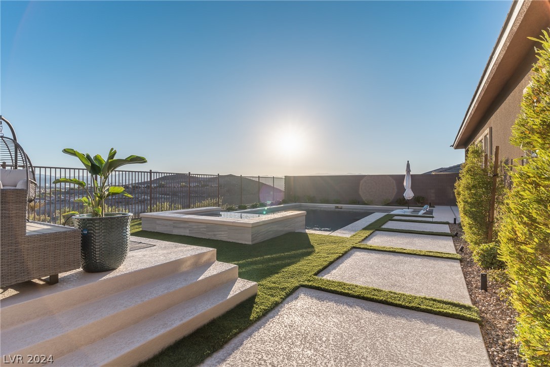 2147 Alto Vista Drive
