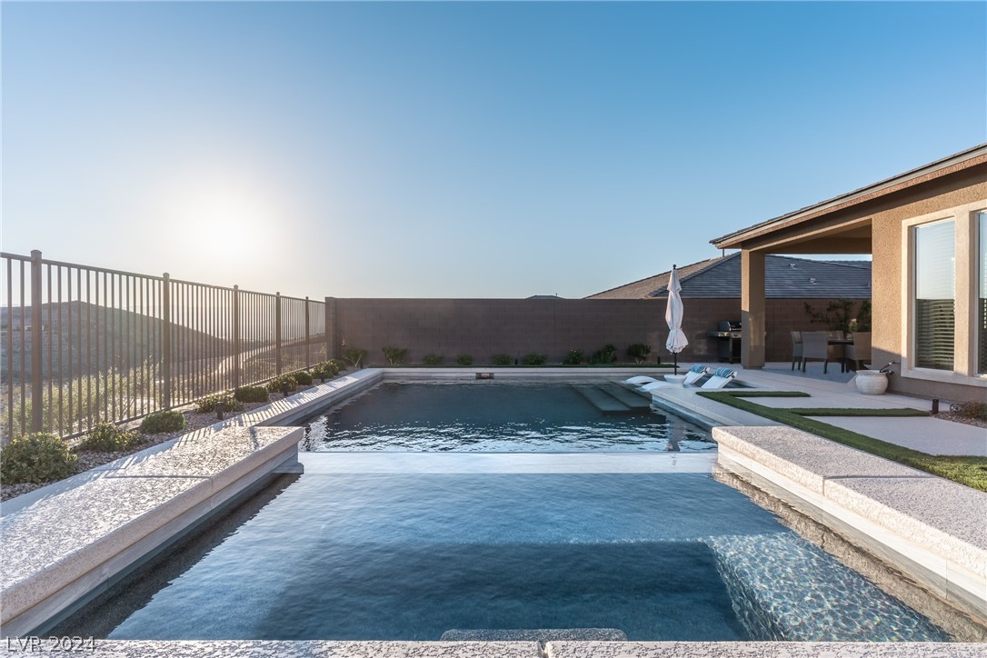 2147 Alto Vista Drive