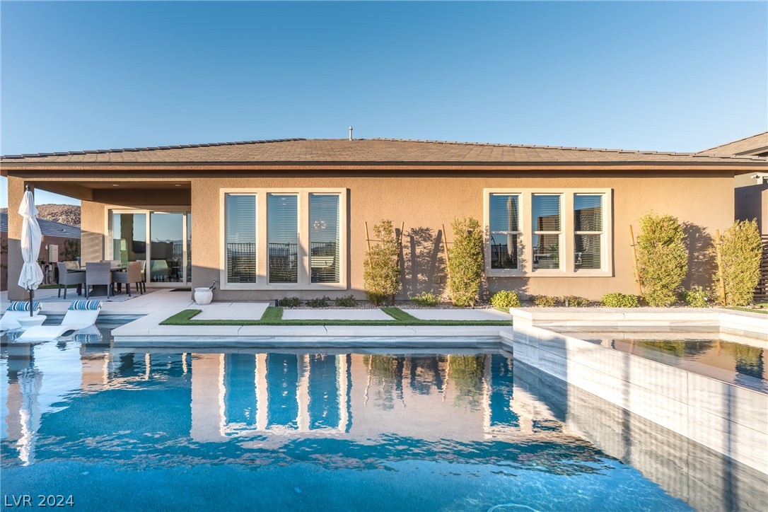 2147 Alto Vista Drive