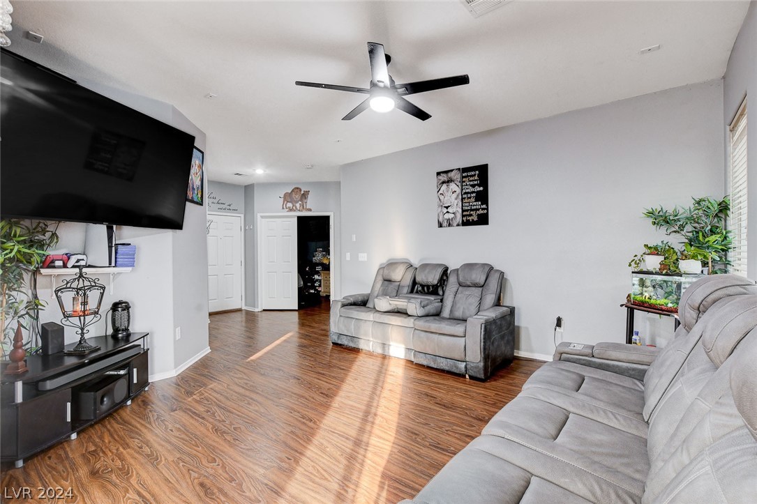 1217 Cove Palisades Drive
