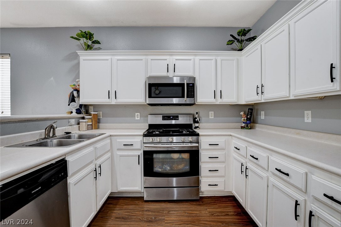 1217 Cove Palisades Drive