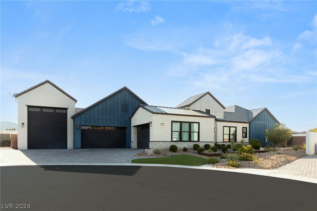 4335 North Dapple Gray Road